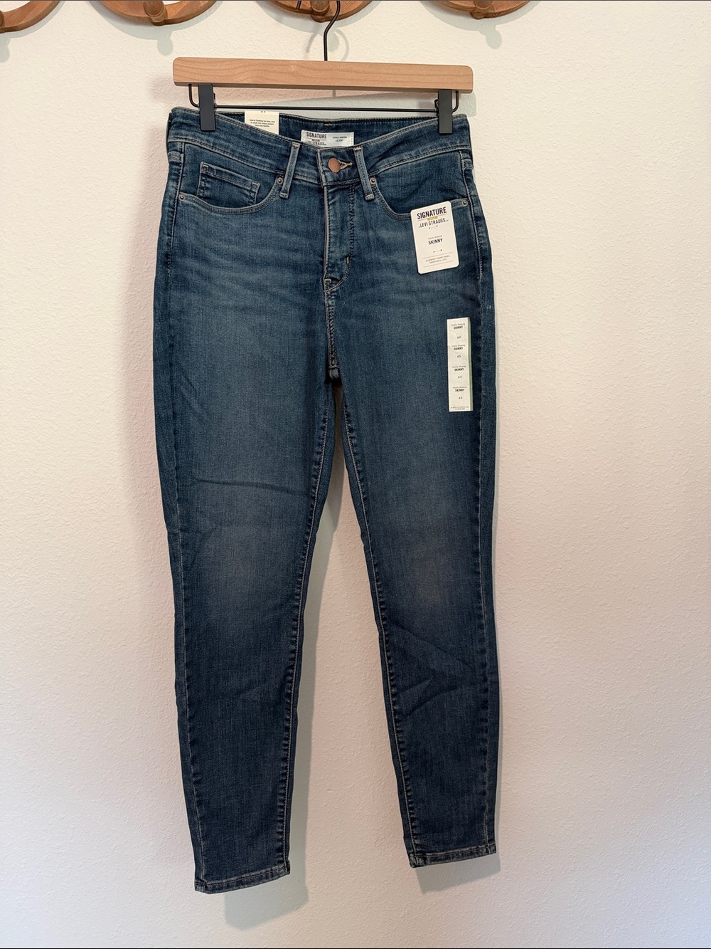 Signature by Levi Strauss Indigo High-Rise Skinny Jeans NWT Total Shaping